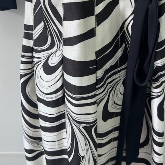 NWT Diane Von Furstenberg DVF Black Marble Wave Jewel Wrap Dress, Size 10 - Picture 4 of 6
